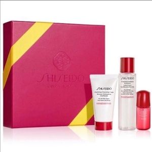 SHISEIDO Essentials Skincare Set, 5p Bonus Bundle